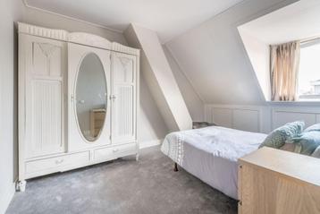 Brocante kast met spiegel - Wit beschikbaar voor biedingen