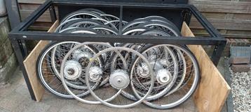 Partij fietswielen met motoren te koop ! beschikbaar voor biedingen