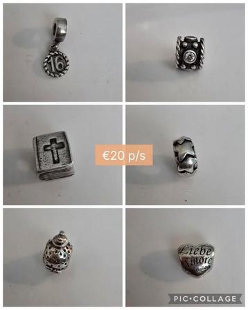 Prachtige originele zilveren Pandora bedels  beschikbaar voor biedingen