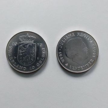 2 zilveren 10 gulden munten uit 1973. beschikbaar voor biedingen