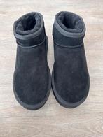 Zwarte suede lage laarzen maat 40/41 NIEUW!, Zwart, Lage of Enkellaarzen, Nieuw, Ophalen of Verzenden