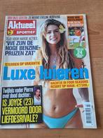 Aktueel Denise Richards Beach Volleybal Genesis Britney, Verzamelen, Tijdschriften, Kranten en Knipsels, Verzenden, 1980 tot heden