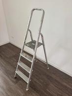 aluminium trap / ladder 3 tredes huishoudtrap, Doe-het-zelf en Verbouw, Ladders en Trappen, Ophalen of Verzenden, Zo goed als nieuw