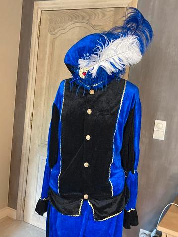 Mooi Blauw zwart pietenpak beschikbaar voor biedingen