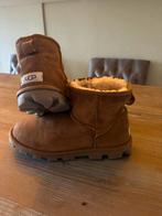Originele Ugg mini esential chestnut mt 38, Kleding | Dames, Schoenen, UGG, Bruin, Lage of Enkellaarzen, Ophalen of Verzenden