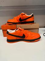 Nike SB Dunk Low Holland maat 42,5, Kleding | Heren, Schoenen, Overige kleuren, Nike, Ophalen of Verzenden, Sneakers of Gympen