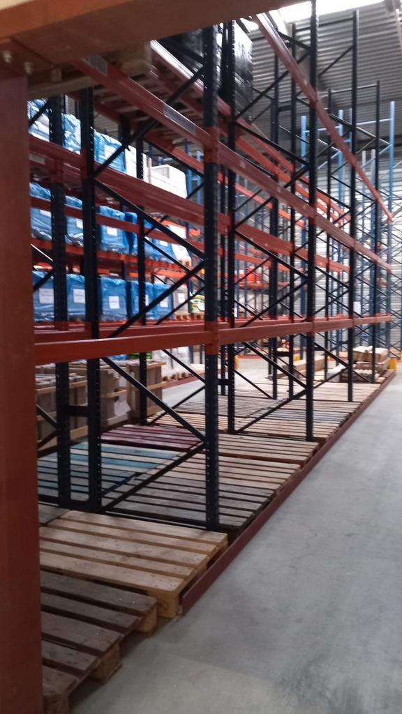 Opslag klein of grootschalig 400 stellingplaatsen Meerkerk, Diensten en Vakmensen, Verhuizers en Opslag, Opslag