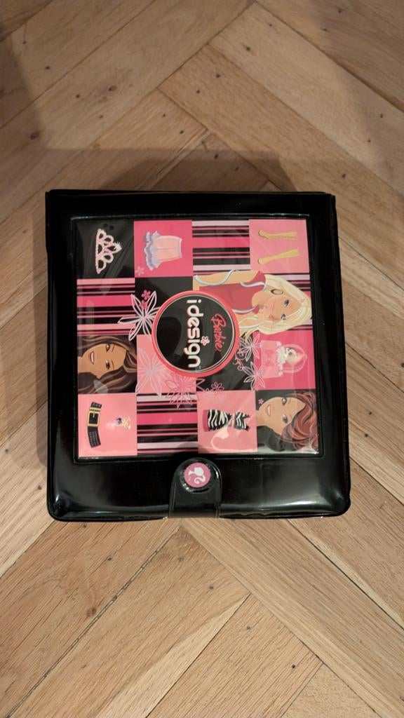 Barbie IDesign Computer Spel, Kinderen en Baby's, Speelgoed | Poppen, Gebruikt, Barbie, Ophalen of Verzenden