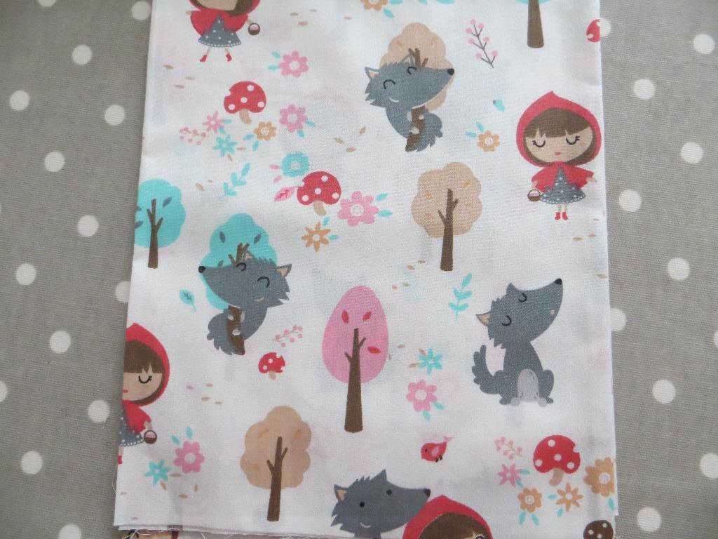 stof/katoen/patchwork/roodkapje/quilts/sprookje/kinderkamer, Hobby en Vrije tijd, Stoffen en Lappen, Wit, Nieuw, Ophalen of Verzenden