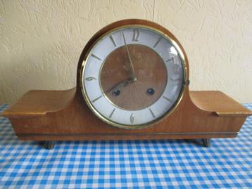 Pendule - hout - Junghans beschikbaar voor biedingen