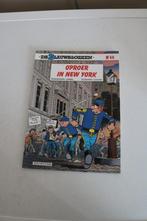 De blauwbloezen Nr 45 : Oproer in New-York - 1e druk 2002, Eén stripboek, Verzenden, Zo goed als nieuw