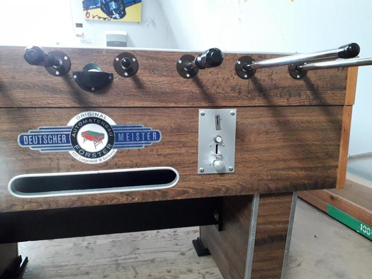 Tafelvoetbal Deutscher meister voetbaltafel, Sport en Fitness, Biljarten en Poolen, Pooltafel, Ophalen