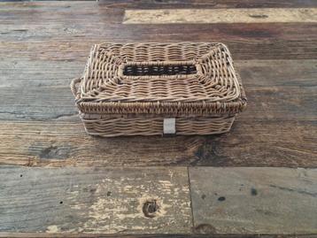 Riviera Maison tissue box. beschikbaar voor biedingen
