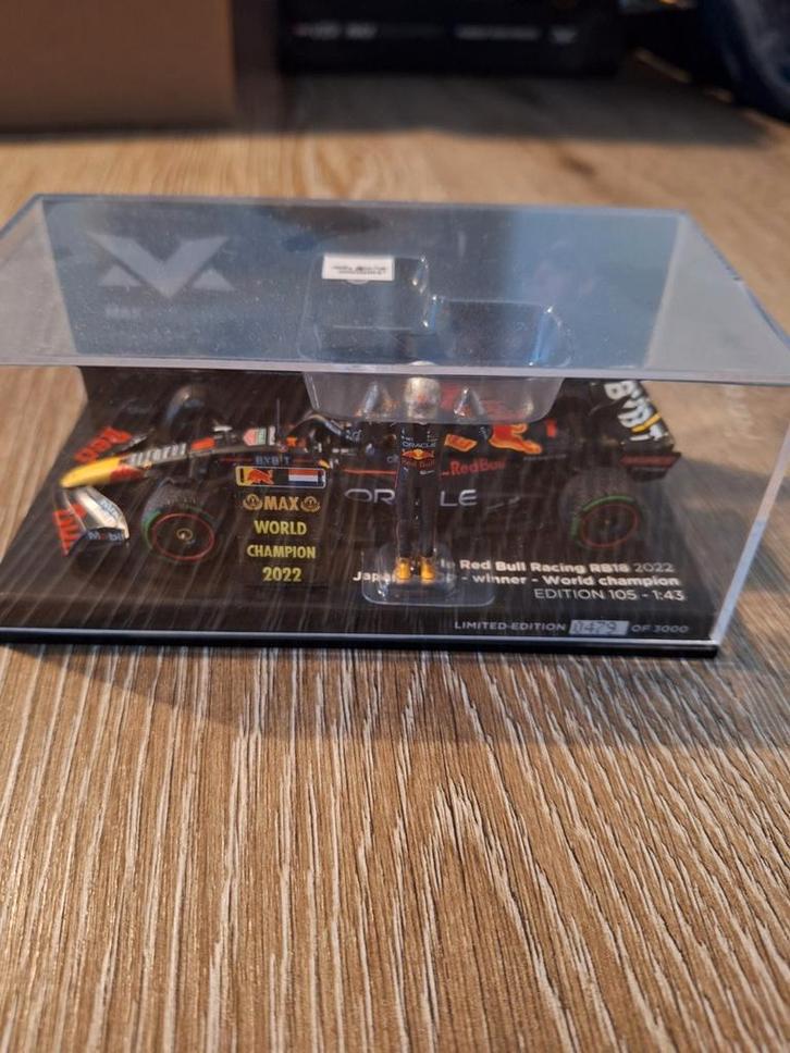 red Bull racing Rb18 2022 champioen auto Japan, Verzamelen, Automerken, Motoren en Formule 1, Nieuw, Formule 1, Ophalen of Verzenden