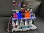Kerstdorp met watervallen en bewegende slee met rendieren, Diversen, Kerst, Ophalen of Verzenden, Zo goed als nieuw
