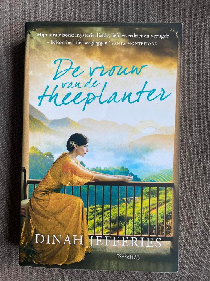 Dinah Jefferies - De vrouw van de theeplanter, Boeken, Literatuur, Zo goed als nieuw, Ophalen of Verzenden