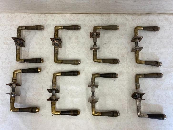 Oude deurklinken met hoorn ,deurkrukken, grepen, klink nr 70, Antiek en Kunst, Curiosa en Brocante, Ophalen of Verzenden