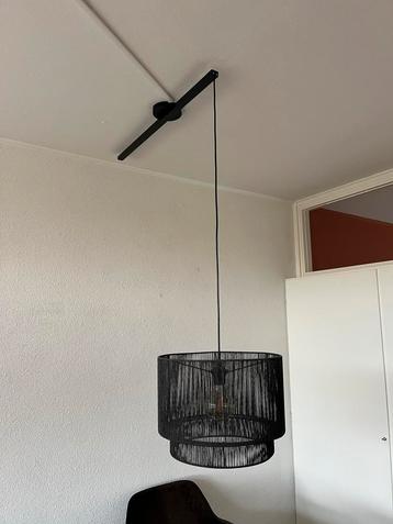 Lightswing ophangsysteem incl. lamp beschikbaar voor biedingen