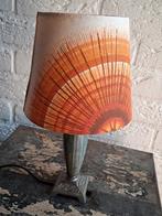 Vintage Deense Tafellamp met Retro Kap, Gebruikt, Vintage, Ophalen of Verzenden, Stof
