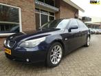 BMW 5-serie 520i Executive Automaat / Leder / Navi, Auto's, BMW, Achterwielaandrijving, Gebruikt, Beige, Blauw