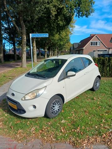 Ford Ka 1.2 69pk 2010 Wit airco cv  beschikbaar voor biedingen