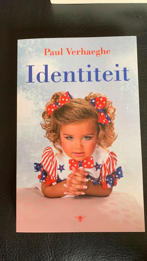 Paul Verhaeghe - Identiteit, Boeken, Psychologie, Zo goed als nieuw, Ophalen of Verzenden