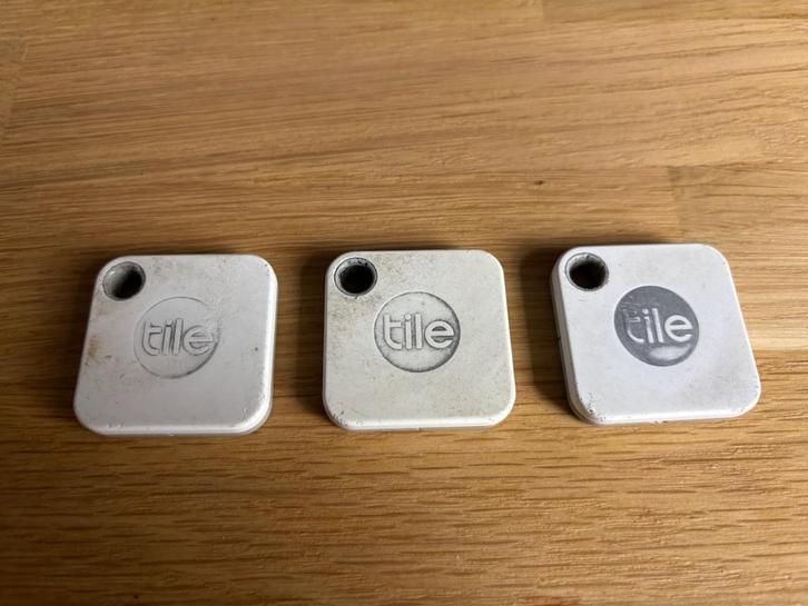 3x Tile Mate Bluetooth Tracker, Sieraden, Tassen en Uiterlijk, Activity trackers, Gebruikt, Android, Wit, Waterdicht, Ophalen of Verzenden