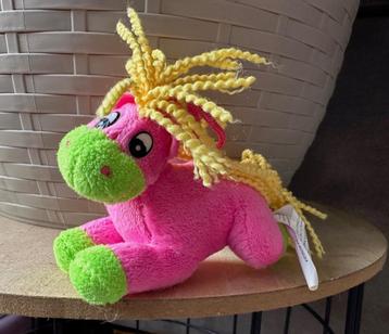 Pluche knuffel roze paard 13 cm