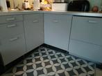 Keuken witte kasten met mat licht grijze deuren, Ophalen, Gebruikt, Enkelwandige keuken, Kunststof