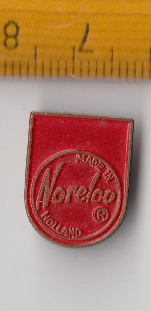 Norelco Philips USA Radio logo schildje rood embleem, Antiek en Kunst, Antiek | Tv's en Audio, Ophalen of Verzenden