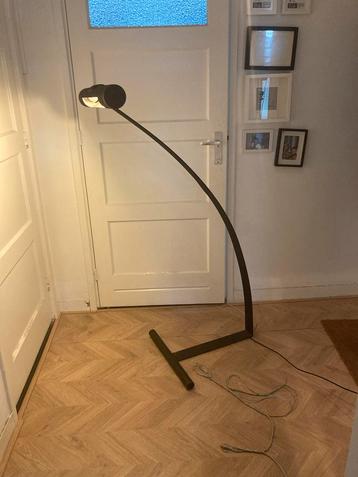 Italiaanse Design Vloerlamp Jaren 70 beschikbaar voor biedingen