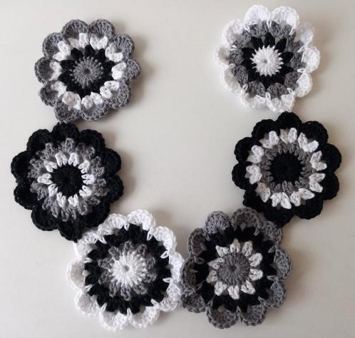 Gondas Creaties Bloemen Retro wandhanger zwart/wit decoratie, Huis en Inrichting, Woonaccessoires | Wanddecoraties, Nieuw, Ophalen of Verzenden