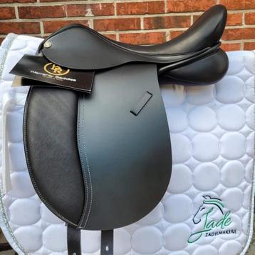 SALE!  BR Torellini 16 inch dressuur beschikbaar voor biedingen