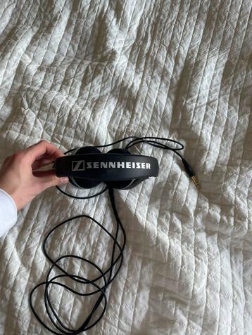 Sennheiser koptelefoon HD 555 beschikbaar voor biedingen