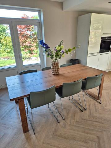 Eettafel Morbylanga Ikea - 6 pers - in nette staat beschikbaar voor biedingen