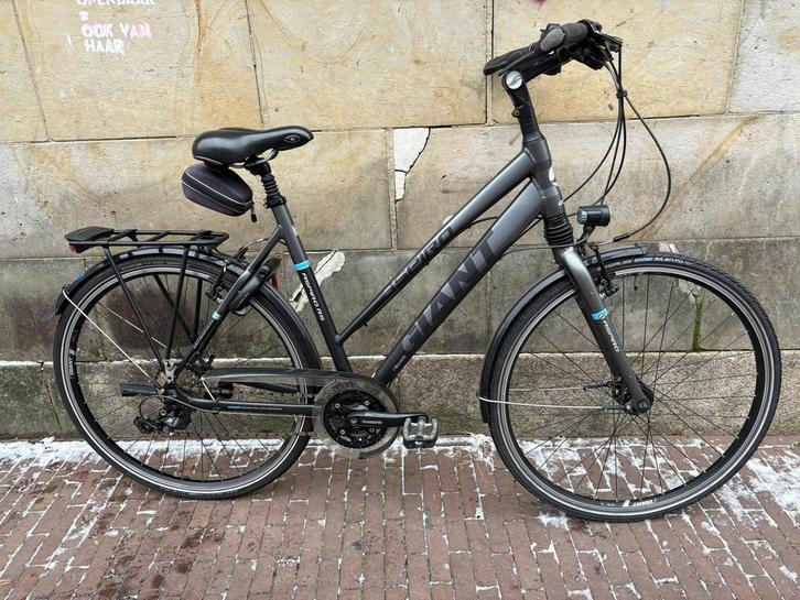 Giant aspiro rs dames fiets 55cm, Fietsen en Brommers, Fietsen | Dames | Damesfietsen, Zo goed als nieuw, Batavus, 53 tot 56 cm