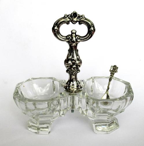 Dubbel glazen zoutvat met zilveren handvat en zoutlepel., Antiek en Kunst, Antiek | Goud en Zilver, Zilver, Ophalen of Verzenden