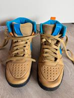 Nike halfhoge schoenen maat 35,5, Schoenen, Ophalen of Verzenden, Zo goed als nieuw, Nike