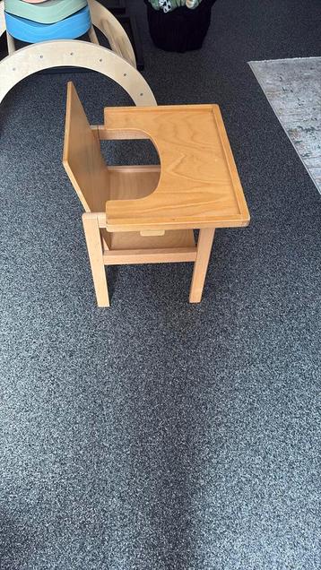 Kinderstoel beschikbaar voor biedingen
