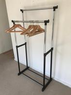 Kledingrek met 16 houten kledinghangers, Kleding | Dames, Kledingrekken, Ophalen of Verzenden, Zo goed als nieuw