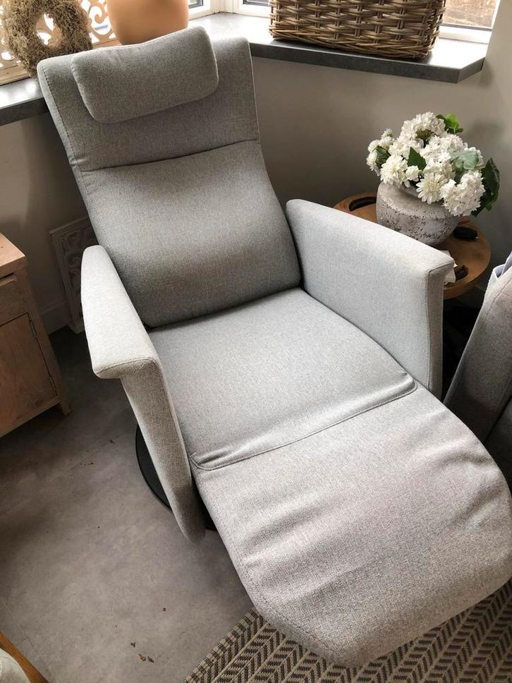 Comfortabele Sta-op Stoel grijs, Huis en Inrichting, Fauteuils, Gebruikt, Stof, 75 tot 100 cm, Ophalen