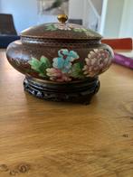 Chinees cloisonné doosje met deksel op houten voet, Ophalen of Verzenden