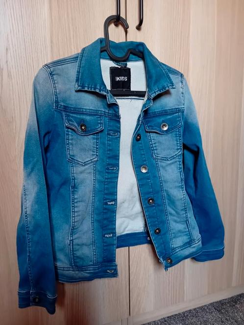 > Leuk spijkerjasje!, Kinderen en Baby's, Kinderkleding | Maat 152, Zo goed als nieuw, Meisje, Jas, Ophalen of Verzenden