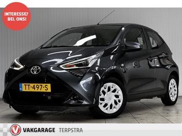 Toyota Aygo 1.0 VVT-i x-play/ Camera/ NAVI!/ Airco/ C.V. Afs beschikbaar voor biedingen