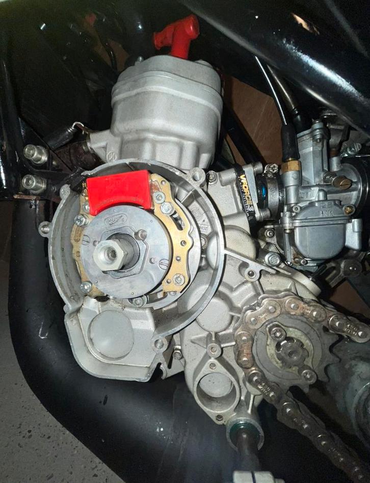 Derbi 70cc 24,6pk motorblok Nieuw staat!, Fietsen en Brommers, Brommeronderdelen | Algemeen, Zo goed als nieuw, Blok, Ophalen