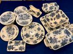 Antiek Servies 50 delig Blauwe Bloemen glory kerst, Antiek en Kunst, Antiek | Servies compleet, Ophalen of Verzenden