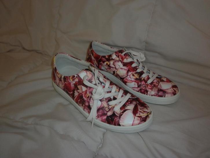 sneakers  maat 39 merk : Ecco , Kleding | Dames, Schoenen, Nieuw, Sneakers of Gympen, Rood, Ophalen of Verzenden