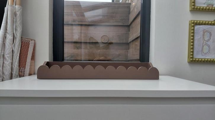 Kinderkamer plank met geschulpte rand, Huis en Inrichting, Woonaccessoires | Wandplanken en Boekenplanken, Zo goed als nieuw, Ophalen of Verzenden