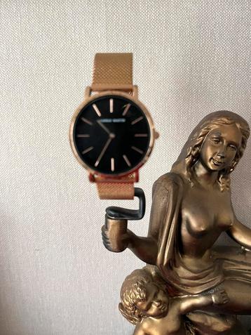 Mooi heren horloge beschikbaar voor biedingen