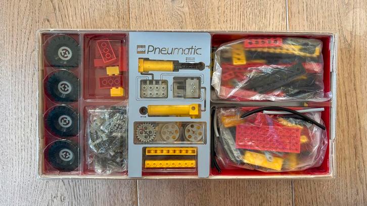 Vintage Lego Technic 8843 Pneumatic Heftruck - Compleet!, Kinderen en Baby's, Speelgoed | Duplo en Lego, Zo goed als nieuw, Lego